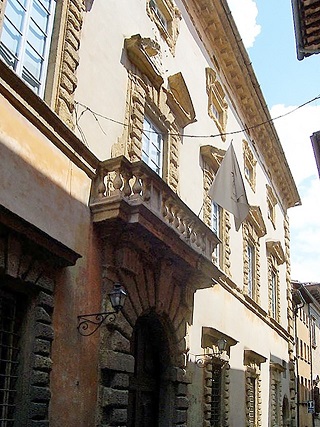 Palazzo Viti, Facciata