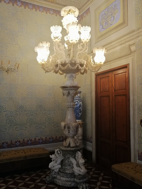Palazzo Viti, candelabro
