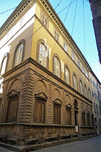 Palazzo Arnolfini Cenami: facciata esterna